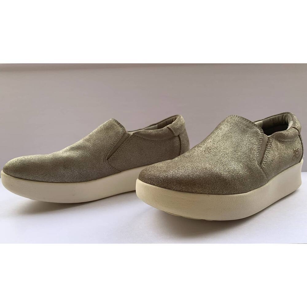 OTBT Camille Slip Ons-Size 9.5